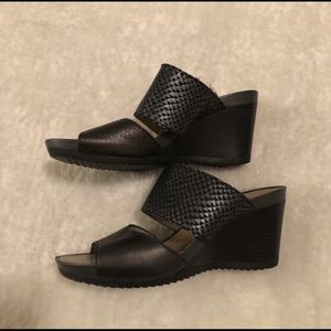 Geox black wedge slip on sandals